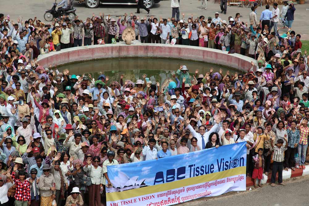 2010年7月，魏基成“光明列車”駛入柬埔寨