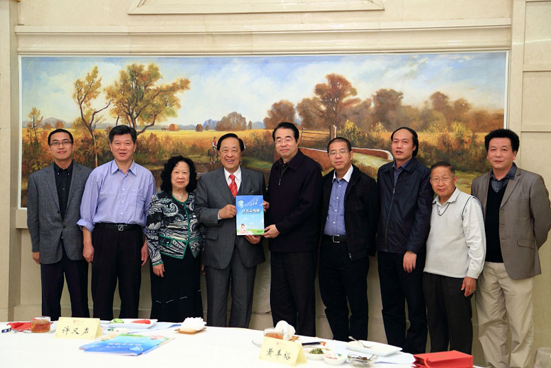 2013年4月，魏基成“天籟列車”駛入湖南長沙