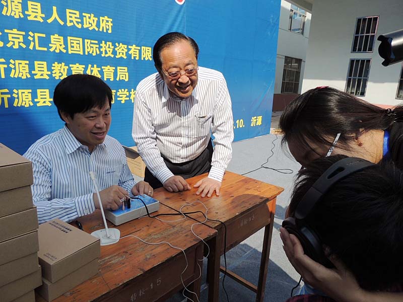 2013年10月，魏基成“天籟列車”駛入山東沂源滕州