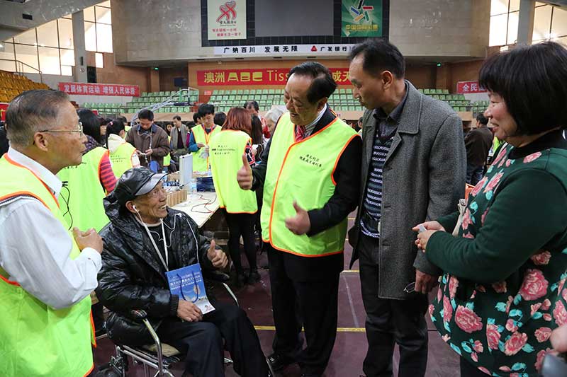 廣東肇慶數千名聽障人士重獲新聲（攝影 姜長庚）