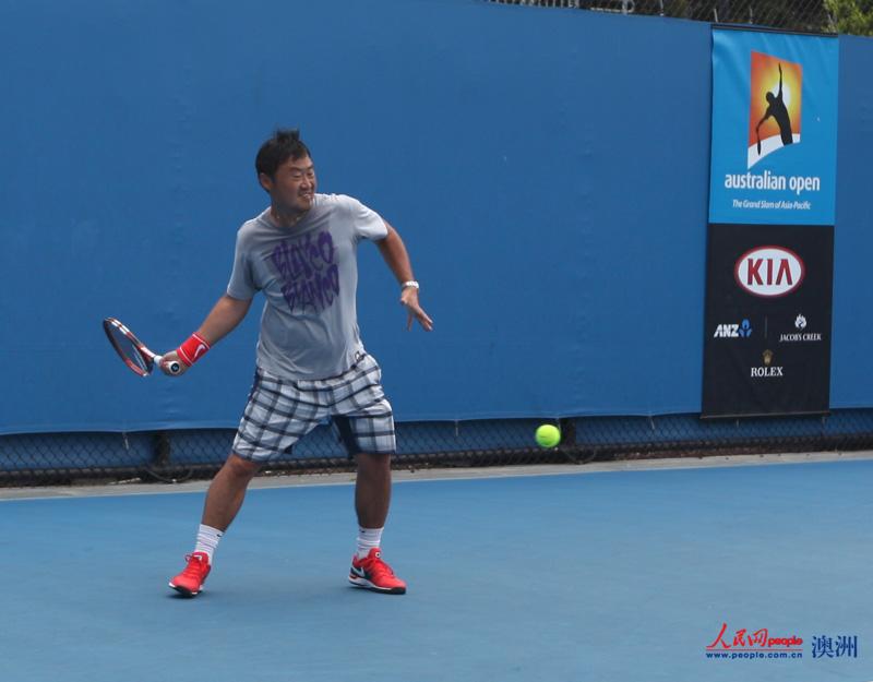 李娜訓練引來球迷觀看 全力備戰八強戰