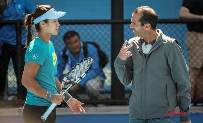 高清：澳網決戰前李娜進行訓練 卡洛斯悉心指導