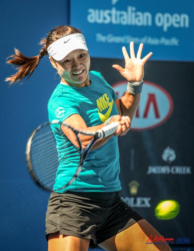 高清：澳網決戰前李娜進行訓練 卡洛斯悉心指導