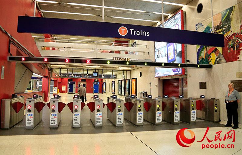 ČˢCڻ܇վȫ沿𣨔zӰ R