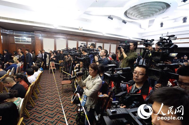 �R���l�����F�� ������ �z