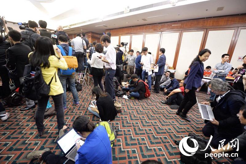 �R���l�����F�� ������ �z