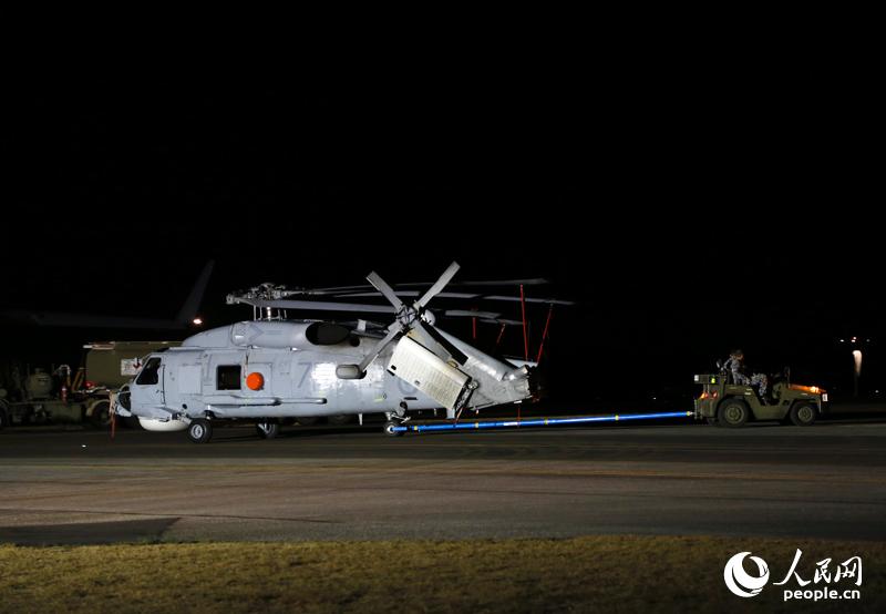 “海鷹”直升機更適合新區域的搜索和救援工作。（攝影 賀吉）