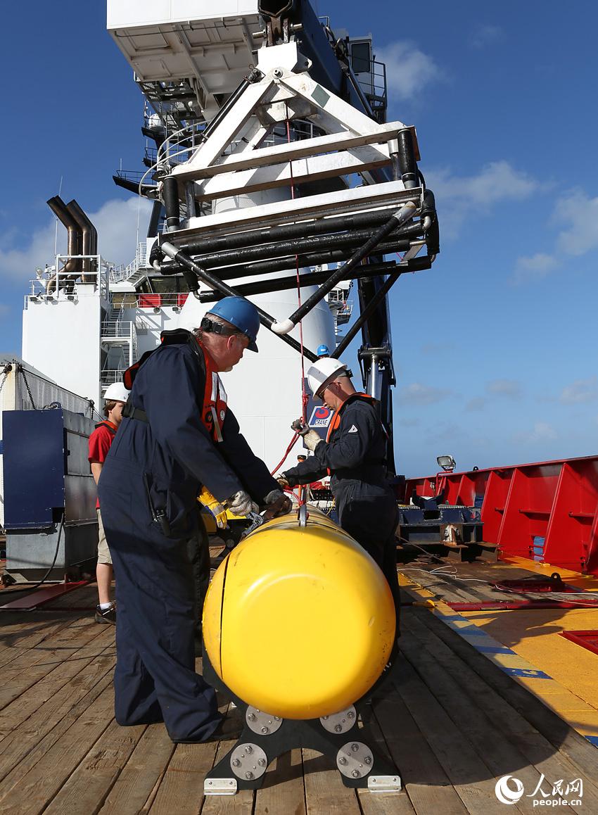 �����ˆT�ʂ䌢���{��-21��ˮ�o�˝�����Ͷ����ˮ��,չ�_�������I���Ĵ��������������D