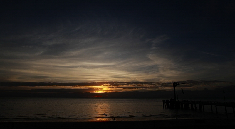 海豚島最美的還是黃昏，憑空多了幾分通透。（攝影 馬小龍）