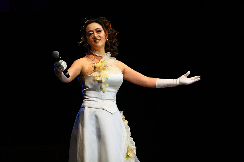 第二屆SASA之聲歌唱比賽冠軍方圓（人民網）