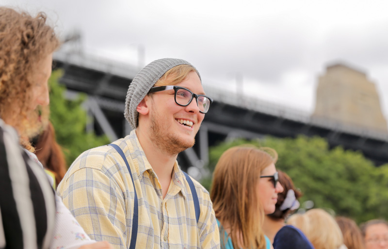 央視網絡春晚登陸悉尼海港，快閃喜迎羊年新春（攝影 李一鳴）