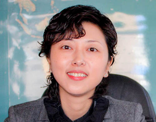 中國東方航空公司大洋洲總經理張笑西通過人民網向廣大網友拜年