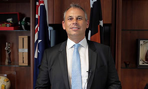 澳大利亞北領地首席廳長亞當?賈爾斯