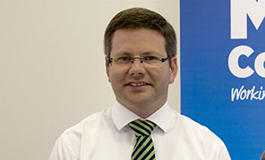 澳大利亞新南威爾士州議員馬克?庫瑞