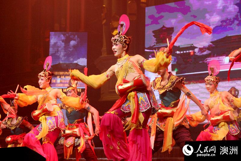 ϤdekzI֮·´zӰ RС